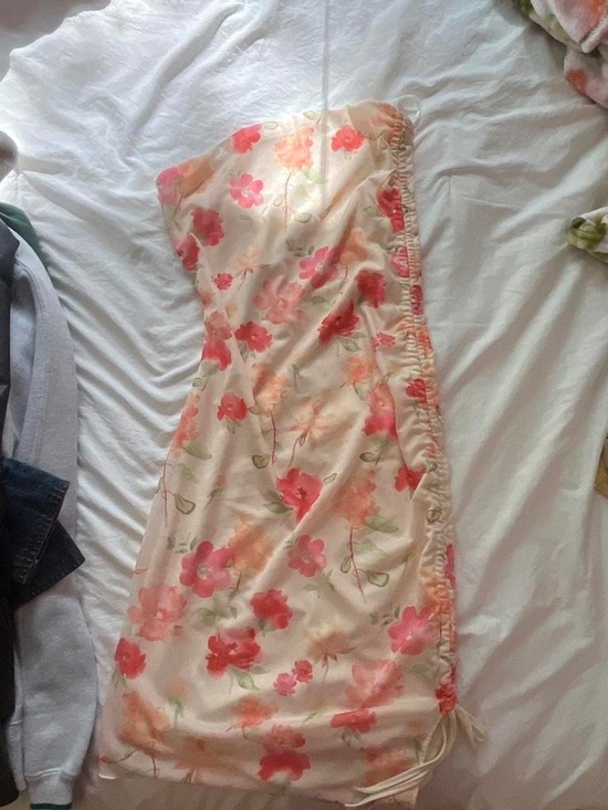 Dresses & Skirts - Floral Strapless Satin Midi Dress in Blush and Coral